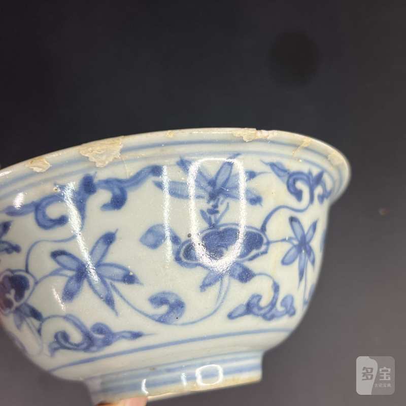 明 青花缠枝花卉纹碗 - 图4